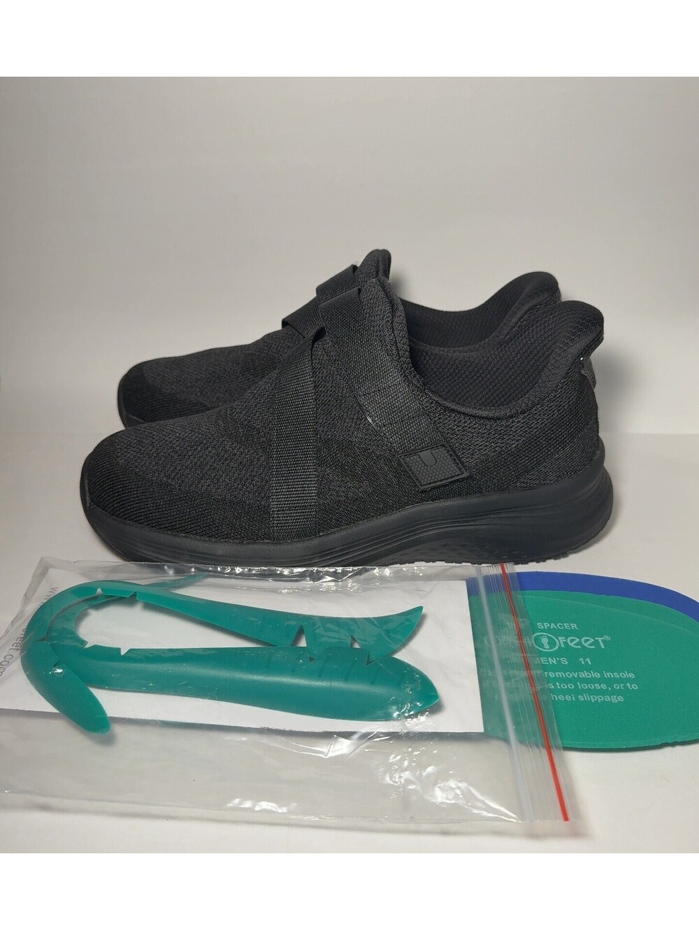 OrthoFeet Naya Women's Orthopedic Shoes Size 11 Wide Black Model 80054